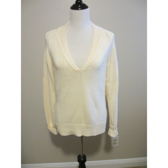 OLD NAVY DEEP VNECK FISHERMANS SWEATER BEIGE MEDIUM WOMENS - Picture 1 of 5